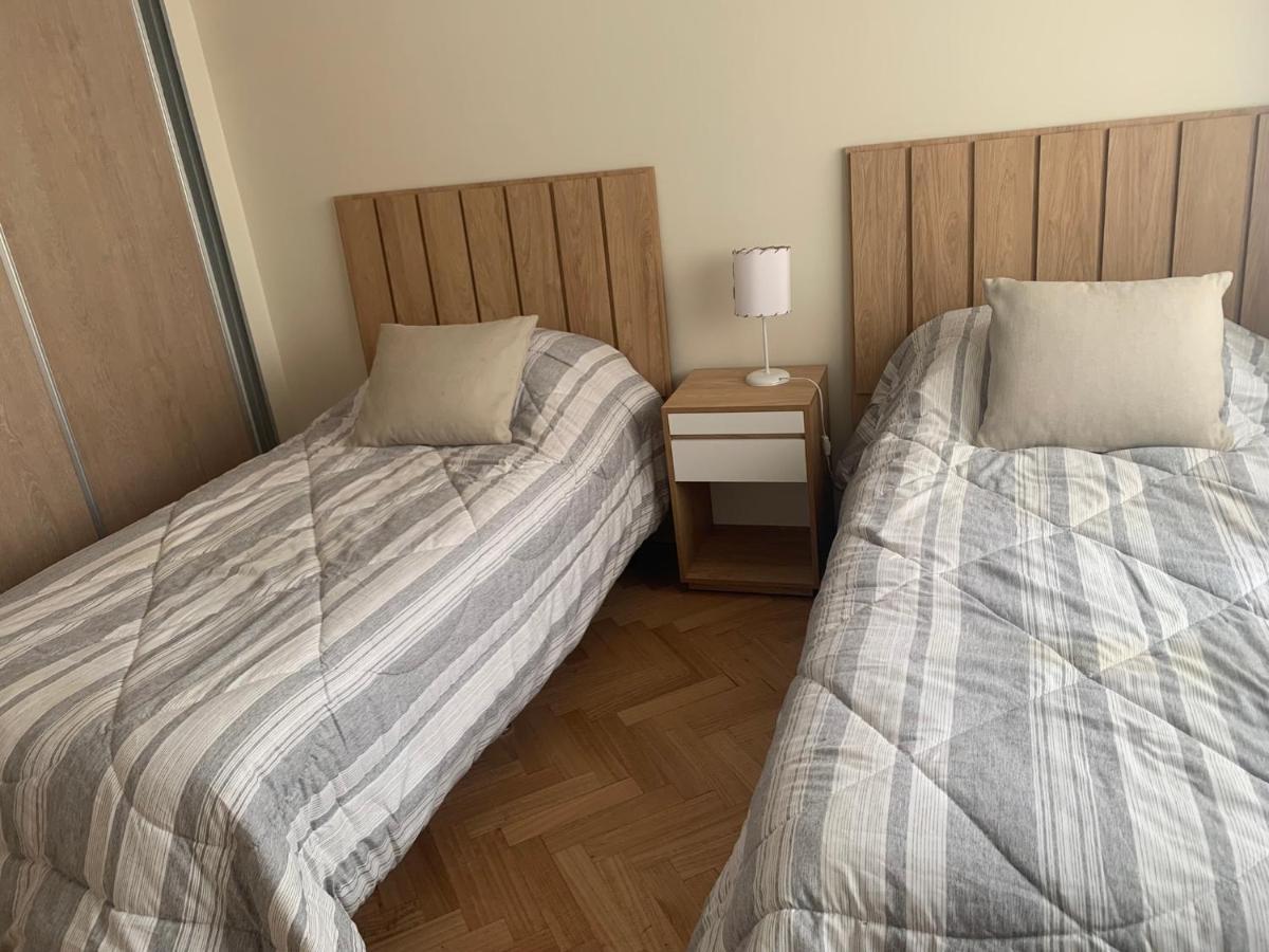 Appartamento 3 Amplios Ambientes Excelente Ubicacion-Avenida Corrientes Almagro- Cerca De Todo Buenos Aires Esterno foto